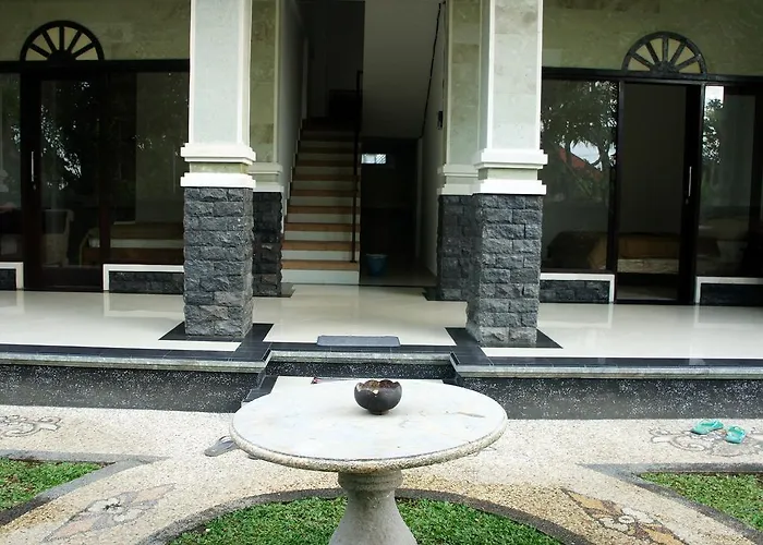 Agung Homestay ベッド・アンド・ブレックファスト *